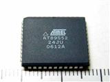 AT89S52-24JU PLCC-44 8-bit Microcontrollers 8kB Flash 256B RAM 33MHz